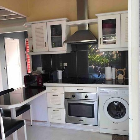Nogent Sainte-Rose: Villa Avec Piscine Privee المظهر الخارجي الصورة