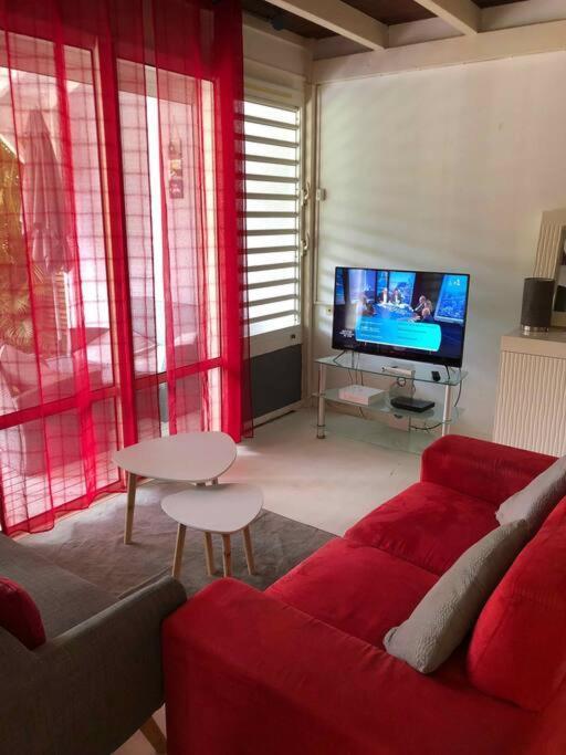 Nogent Sainte-Rose: Villa Avec Piscine Privee المظهر الخارجي الصورة